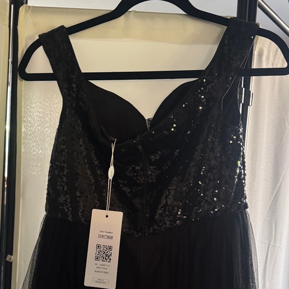 Ever Pretty Black Sequin Maxi Dress - Picture 3 of 6